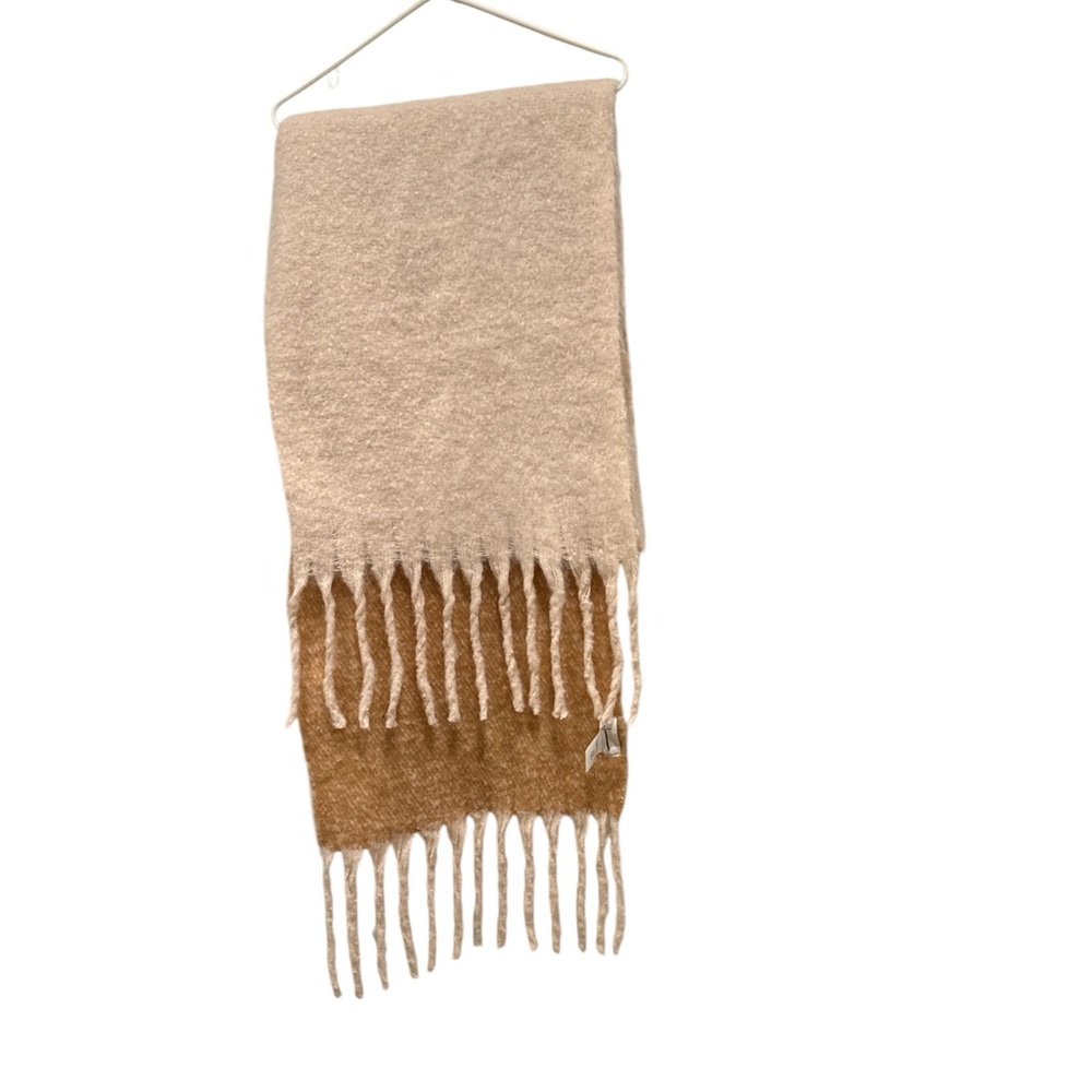 NWT Anthropologie , fuzzy long sweater scarf